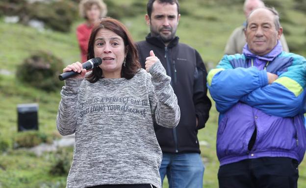 Adriana Lastra, en el acto de homenaje a las víctimas del Pozo Funeres