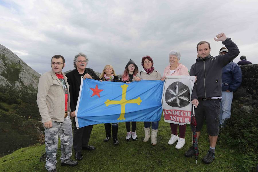 Homenaje republicano en El Mazucu, en Llanes