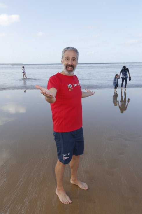 'Kimbo' Vallejo en la playa de San Lorenzo. 