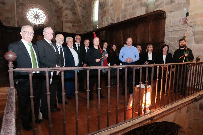 Misa de gaitas en Santa María de Valdediós