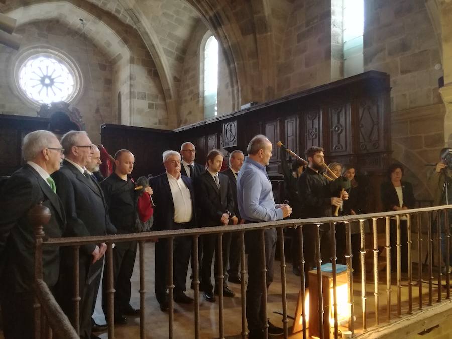 Misa de gaitas en Santa María de Valdediós