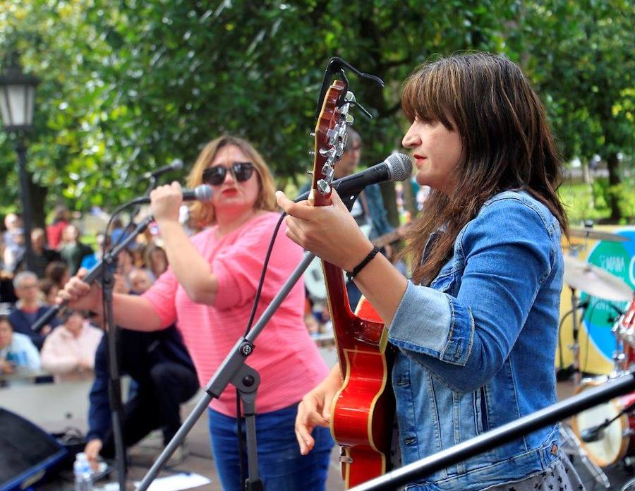 Los más pequeños bailan al ritmo de Petit Pop en San Mateo