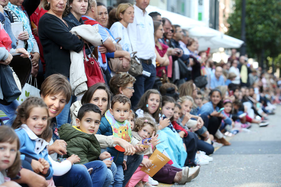 ¿Estuviste en el Desfile del Día de América en Asturias? ¡Búscate!