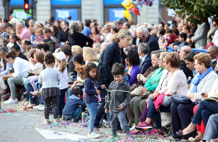 ¿Estuviste en el Desfile del Día de América en Asturias? ¡Búscate!