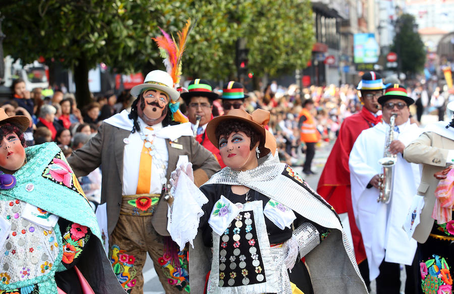 ¿Estuviste en el Desfile del Día de América en Asturias? ¡Búscate!
