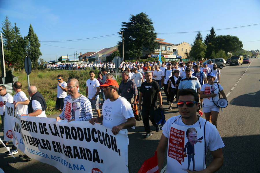 Marcha de los trabajadores de CAPSA hasta Oviedo