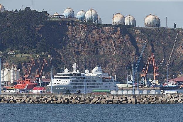 El crucero Silver Wind visita Gijón con 280 pasajeros