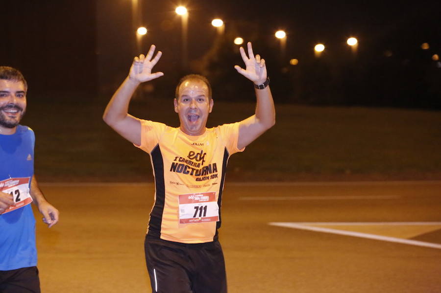 ¿Estuviste en la EdP Carrera Nocturna 10K de Gijón? ¡Búscate! (5)