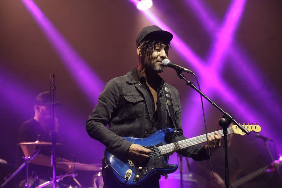 El soul de The Christians pone el broche de oro a los conciertos de San Mateo en la Catedral