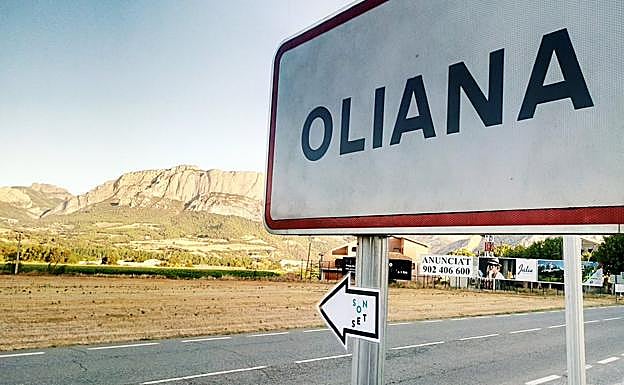 Los agentes ya se han personado en el consistorio de Oliana.
