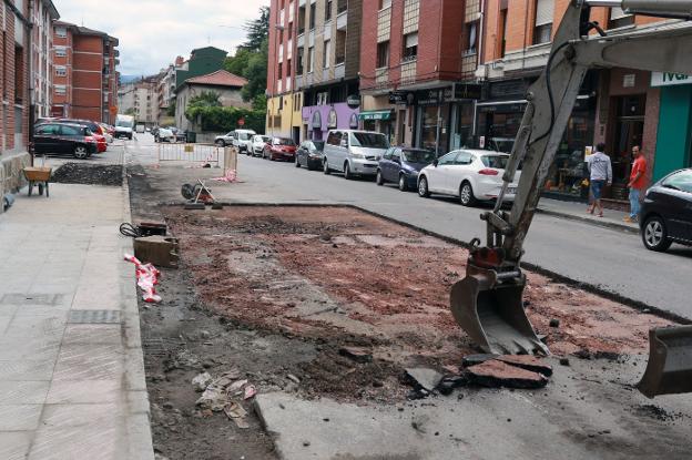 Estado de las obras, ayer, a la espera de colocar la válvula. 