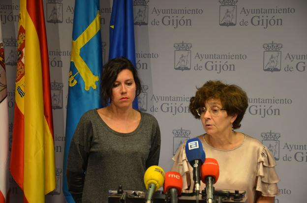 Nuria Rodríguez (XSP) y Ana Castaño (IU) durante la presentación de sus enmiendas. 