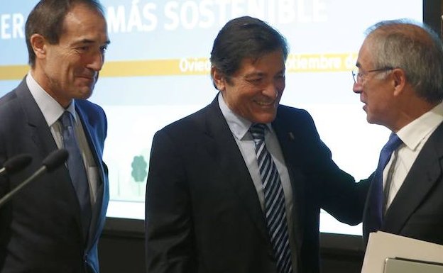 Javier Fernández reclama mayor estabilidad para la industria electrointensiva