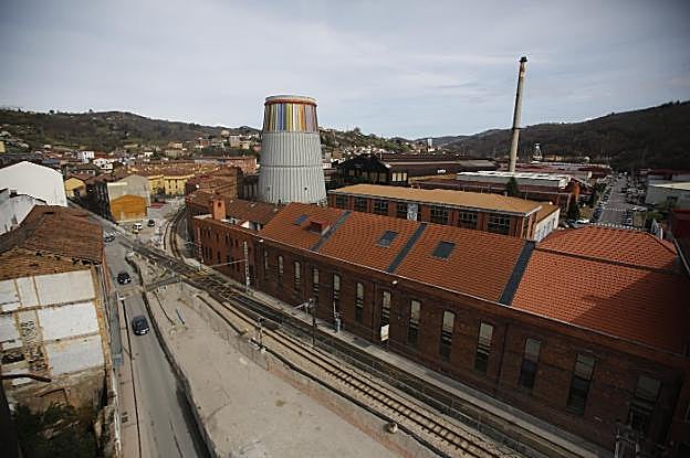 Exterior de la zona donde se han llevado a cabo las obras del soterramiento de las vías. 
