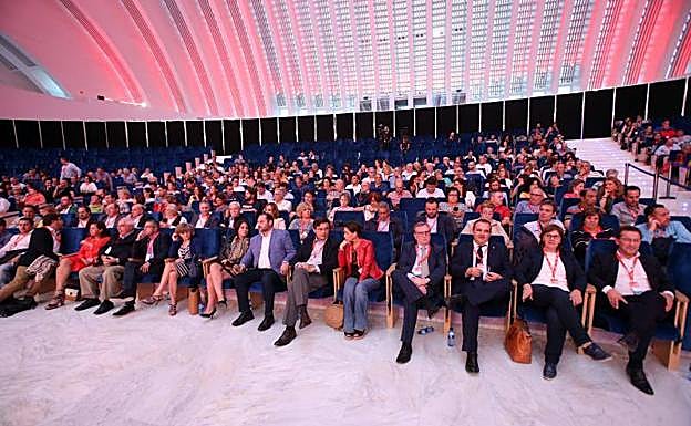 Asistentes ayer al Congreso de la FSA que se sigue celebrando hoy en Oviedo. 