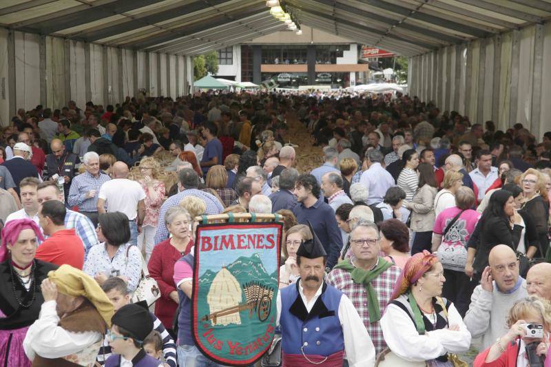 Piloña celebra su Feria de la Avellana