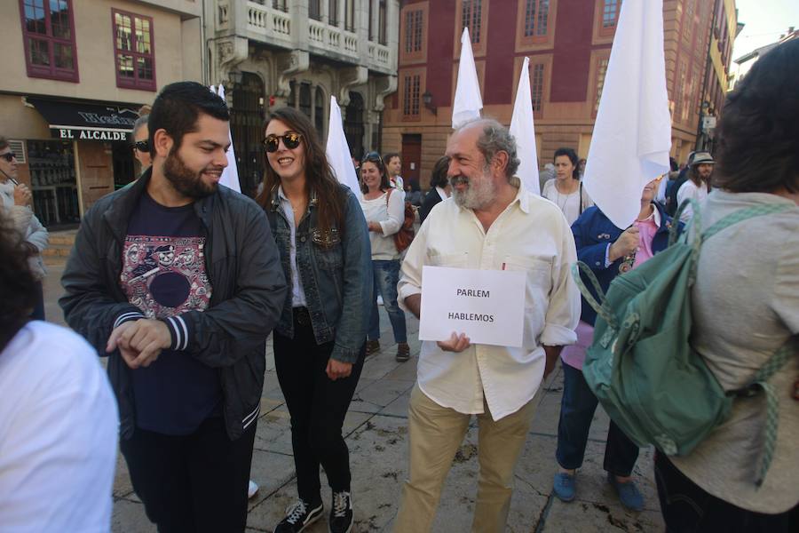 El desafío catalán llena Asturias de concentraciones