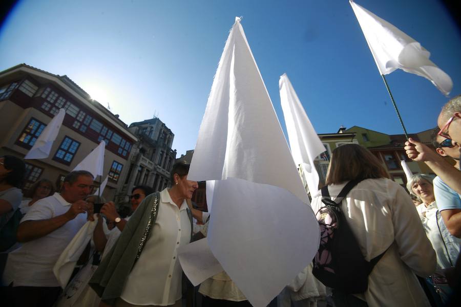 El desafío catalán llena Asturias de concentraciones