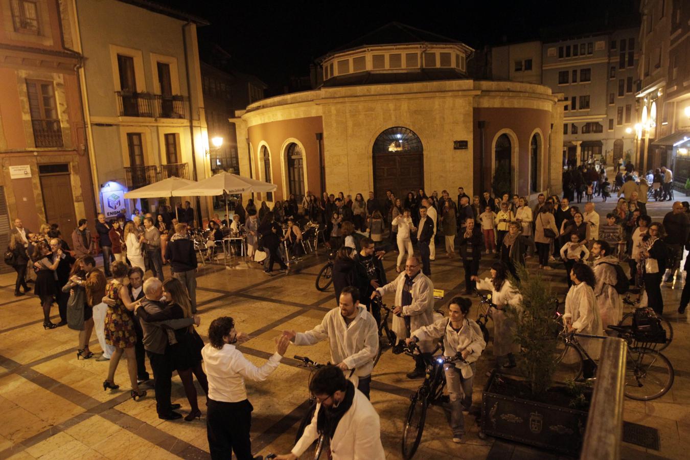 La cultura ilumina la Noche Blanca en Oviedo