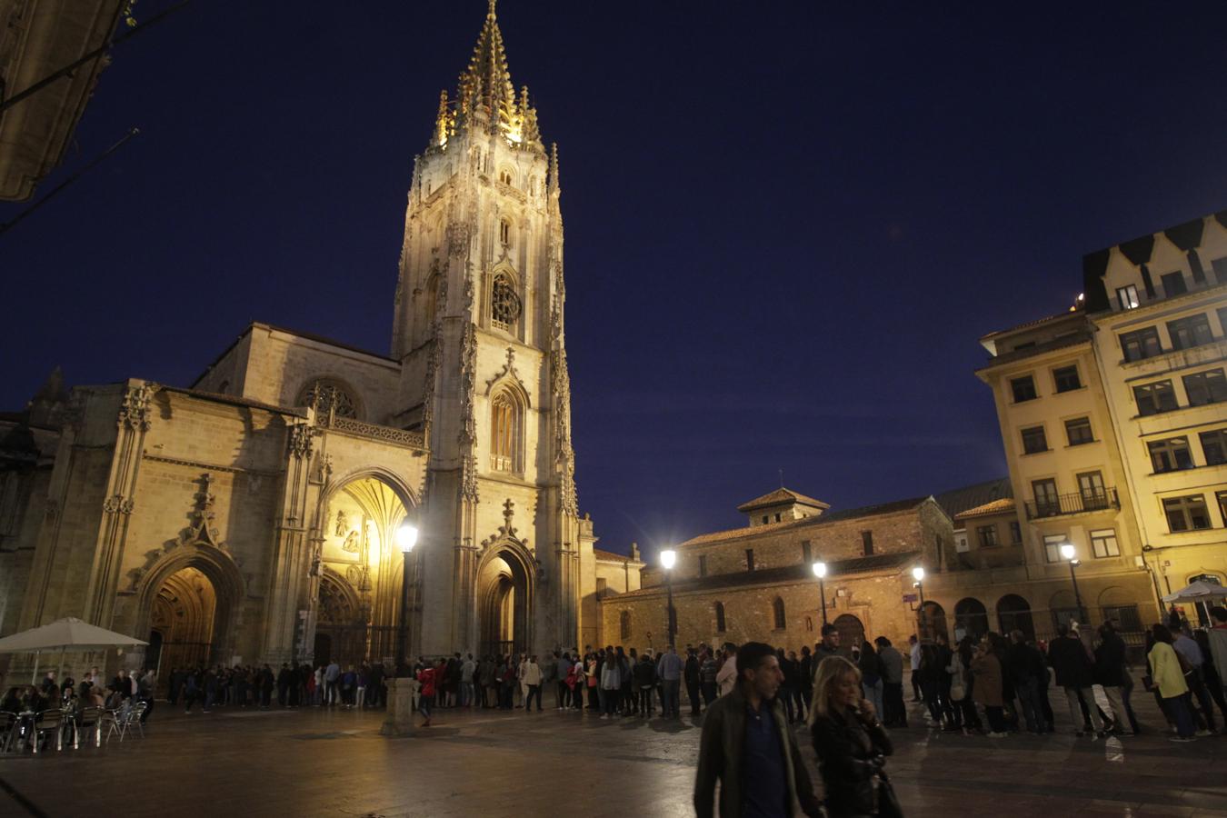 La cultura ilumina la Noche Blanca en Oviedo
