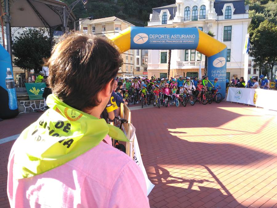 ¿Estuviste en el Día de la Bicicleta de Luarca? ¡Búscate!