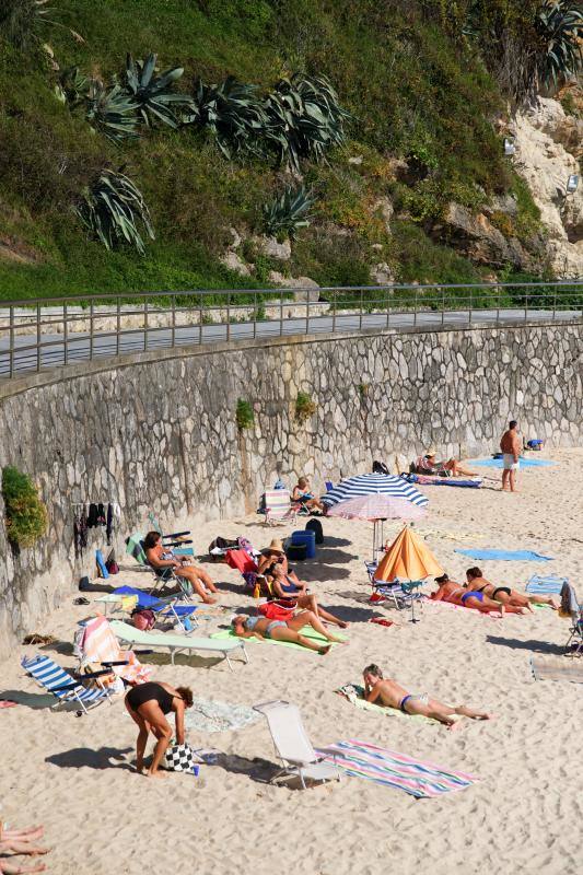 Sol y lleno total en Asturias en el puente del Pilar