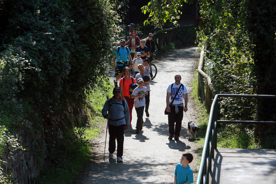 Sol y lleno total en Asturias en el puente del Pilar