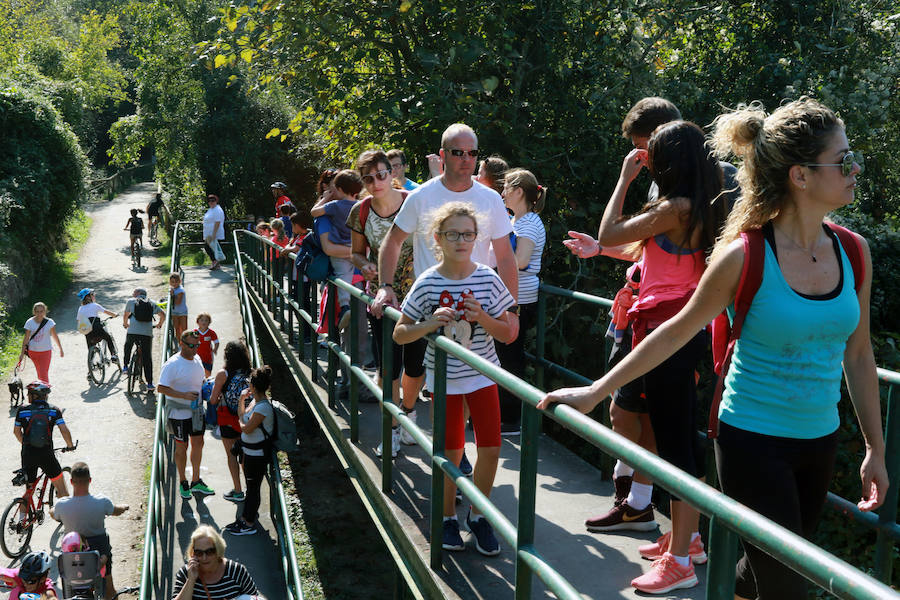 Sol y lleno total en Asturias en el puente del Pilar
