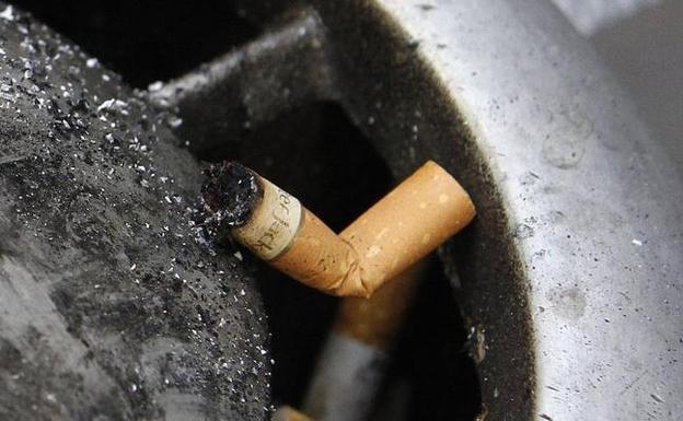 Susto por un cigarrillo mal apagado en una maceta en Ciaño 