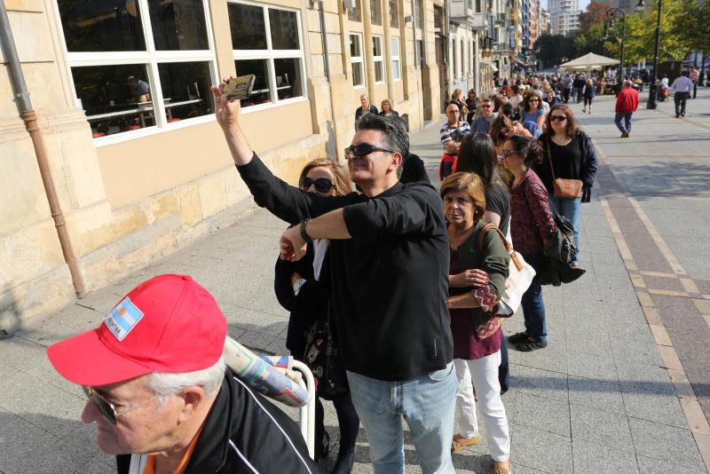 La fila de fanáticos de los músicos-humoristas argentinos agota el millar de entradas disponibles en menos de una hora