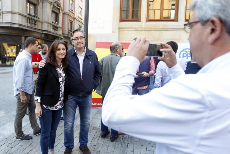 Nuevas Generaciones organiza en el centro de la ciudad un acto en defensa de la unidad de España