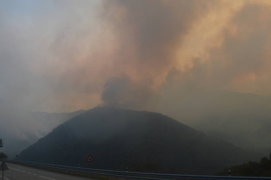 El fuego no da tregua al suroccidente asturiano