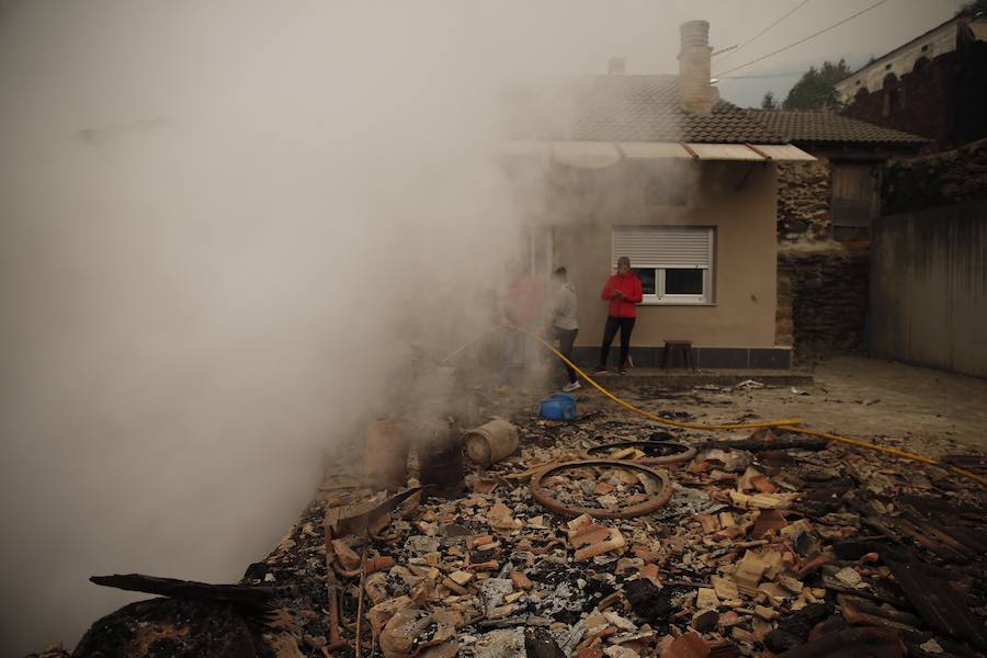 La desoladora imagen que deja el fuego en Asturias