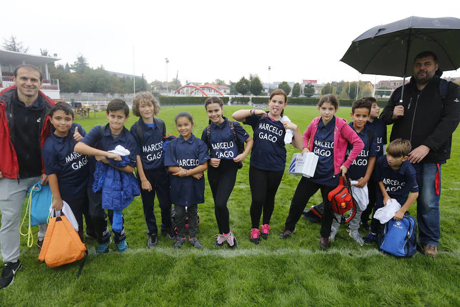 800 niños entrenan con los All Blacks en Gijón