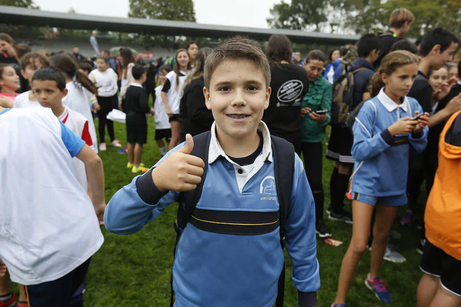 800 niños entrenan con los All Blacks en Gijón