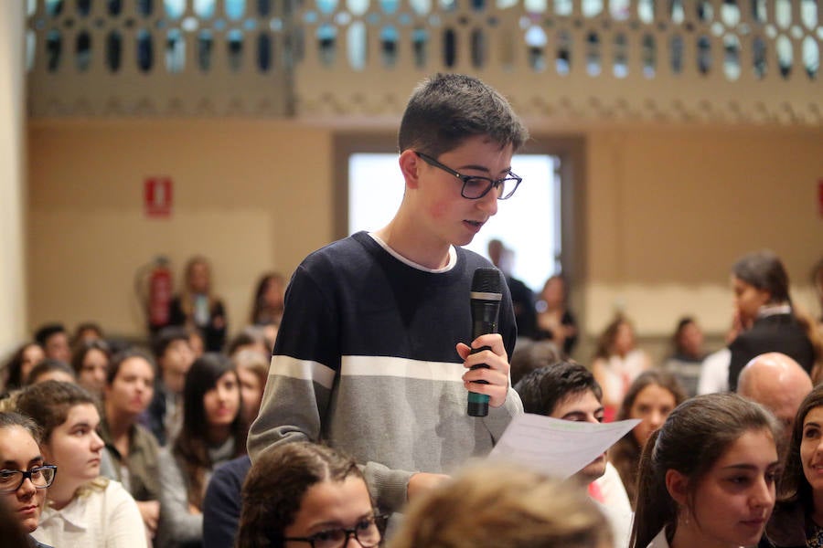 La Hispanic Society of America con estudiantes en el IES Selgas de El Pito