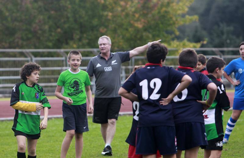 Los jugadores de rugby asturianos, a las órdenes de los All Blacks