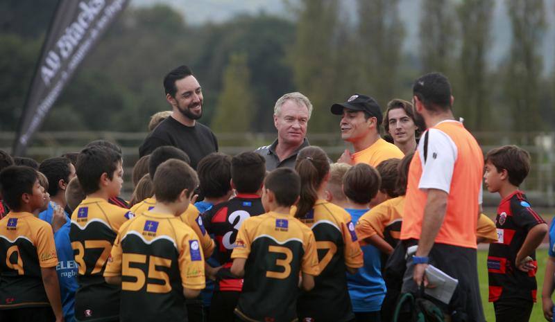 Los jugadores de rugby asturianos, a las órdenes de los All Blacks