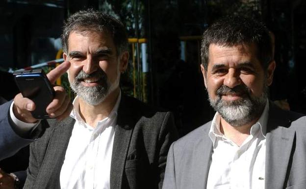 El líder de Òmnium, Jordi Cuixart, y el de la ANC, Jordi Sànchez.