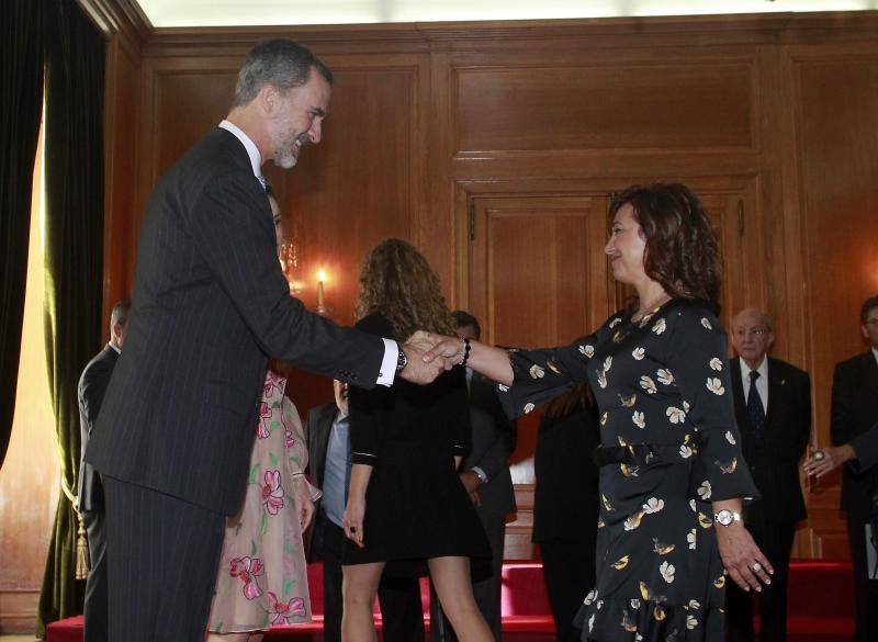 Los Reyes reciben a los premiados con las Medallas de Asturias