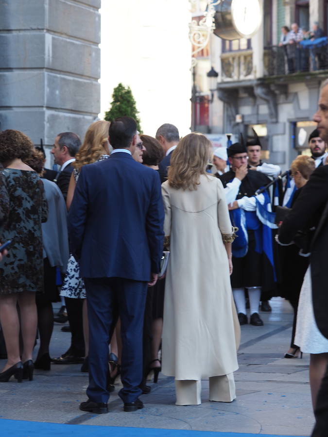 Alfombra azul de los Premios Princesa (2)