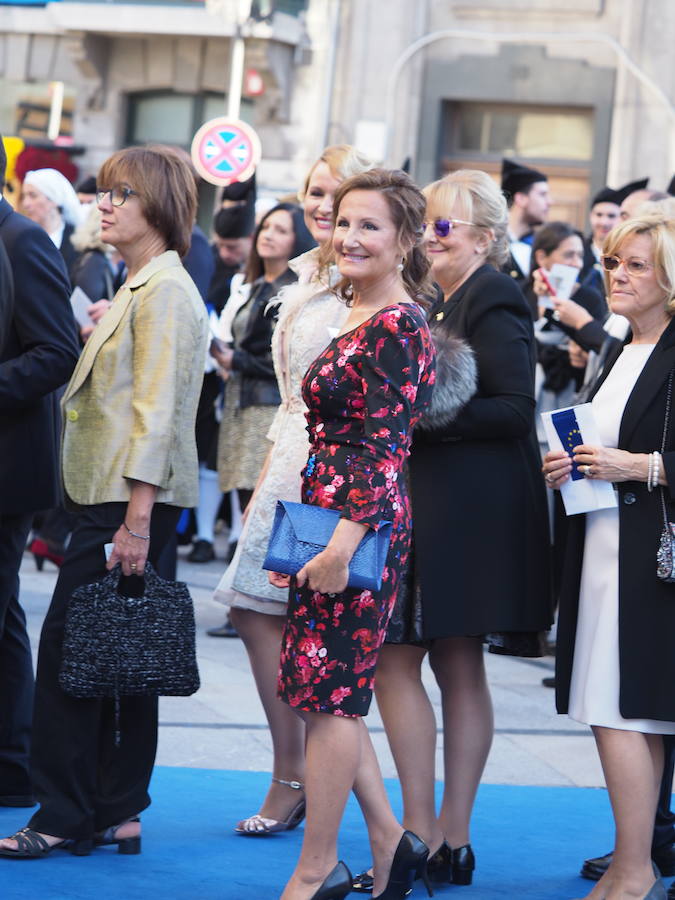 Alfombra azul de los Premios Princesa (2)