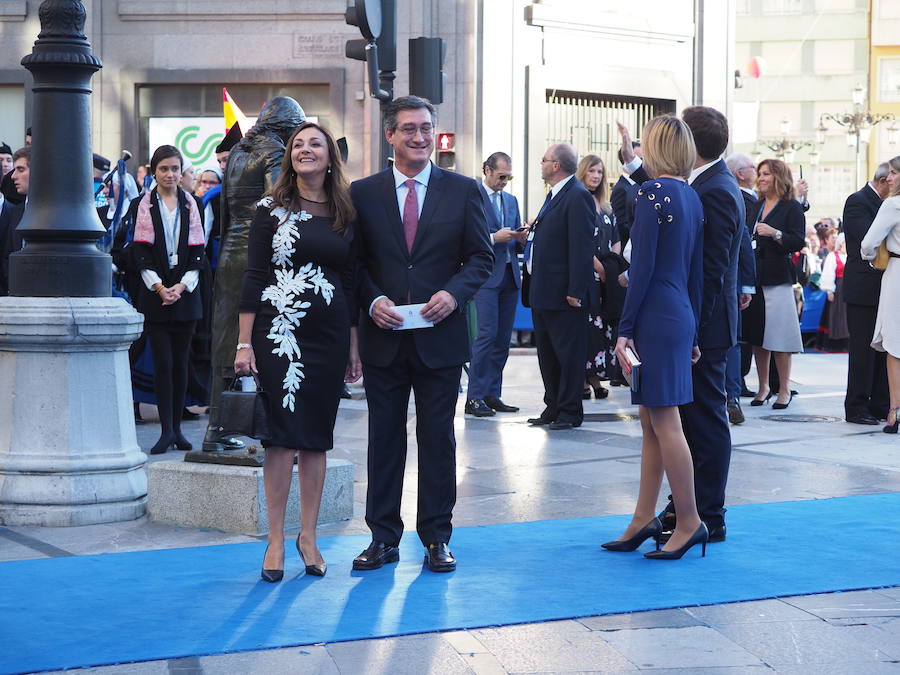 Alfombra azul de los Premios Princesa (2)