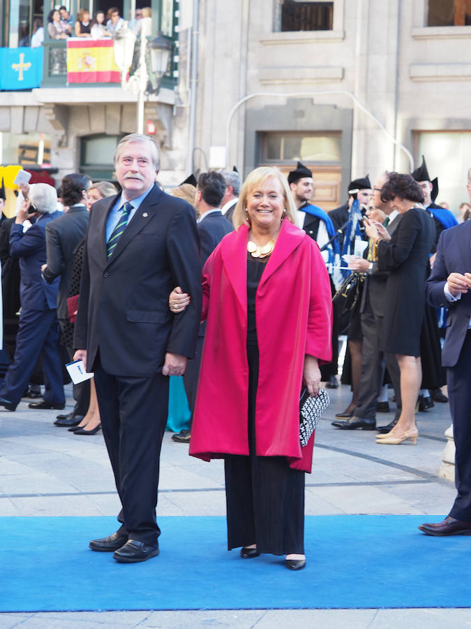 Alfombra azul de los Premios Princesa (1)