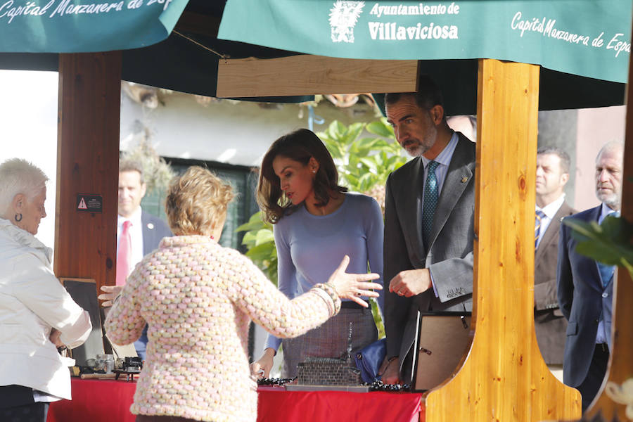 Los Reyes entregan a Poreñu el premio al Pueblo Ejemplar de Asturias 2017