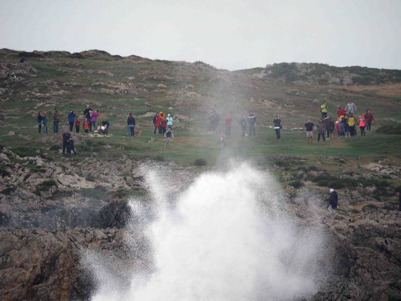 El impactante espectáculo de los bufones de Pría