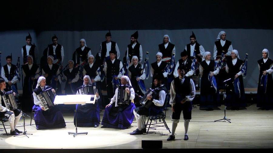 La Real Banda de Gaitas Ciudad de Oviedo celebra su 25 aniversario en el Auditorio