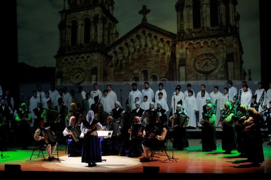 La Real Banda de Gaitas Ciudad de Oviedo celebra su 25 aniversario en el Auditorio