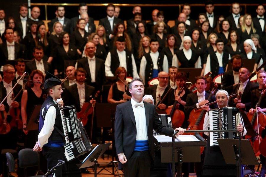 La Real Banda de Gaitas Ciudad de Oviedo celebra su 25 aniversario en el Auditorio