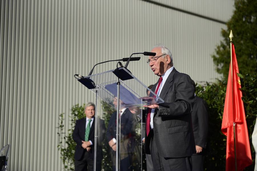 Industrias Lácteas Asturianas ha suscrito un acuerdo con la importadora Europasia y la distribuidora Zhongrui para la venta de leche en polvo para niños en el mercado chino tras la homologación de sus productos por el Gobierno del país asiático. 